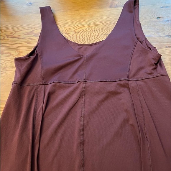 Lululemon Womens Tank Top Wrappers
Delight Tank Size: 12 Burgundy - Picture 7 of 9